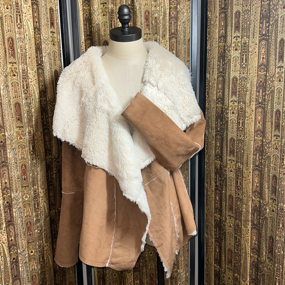 Fur-Lined Jacket - image 1